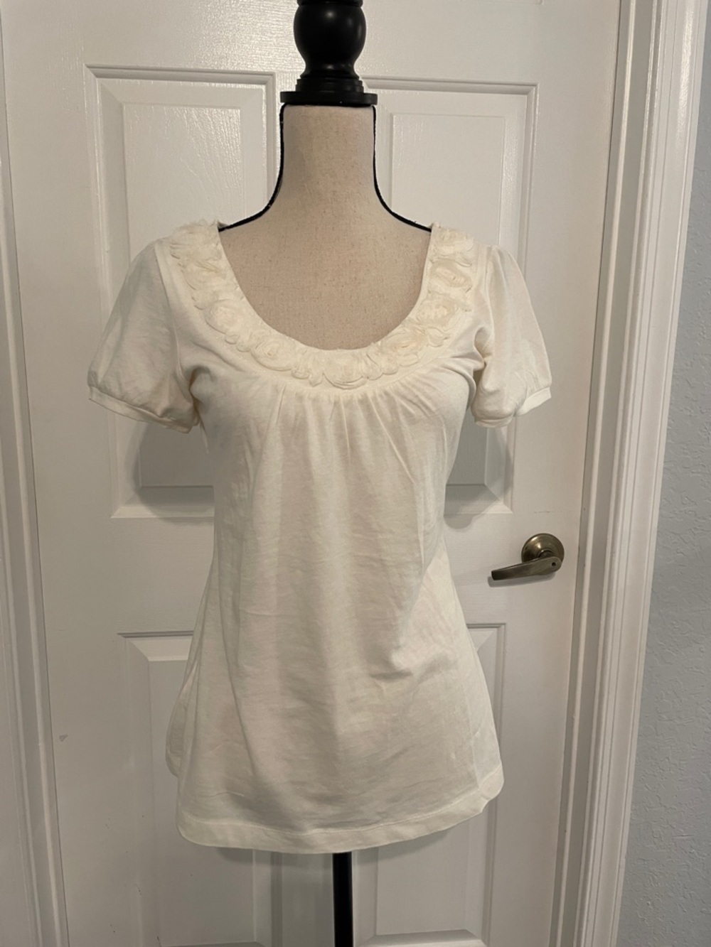 LOFT Cream Short Sleeve Scoop Neck Tee with Floral Petal Trim